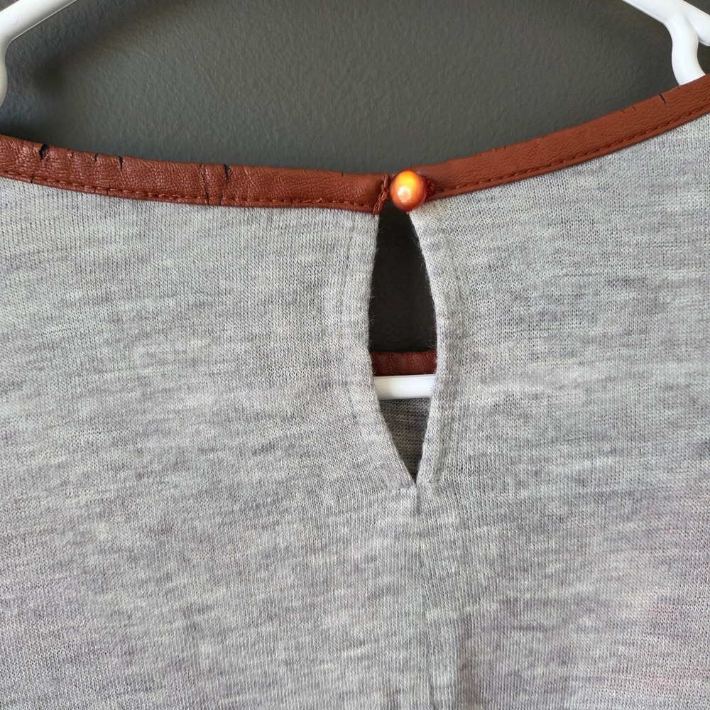 THML XS Womens Gray Embroidered Boho Dolman Sleeve Sweater Top Faux Leather Trim - Picture 5 of 8